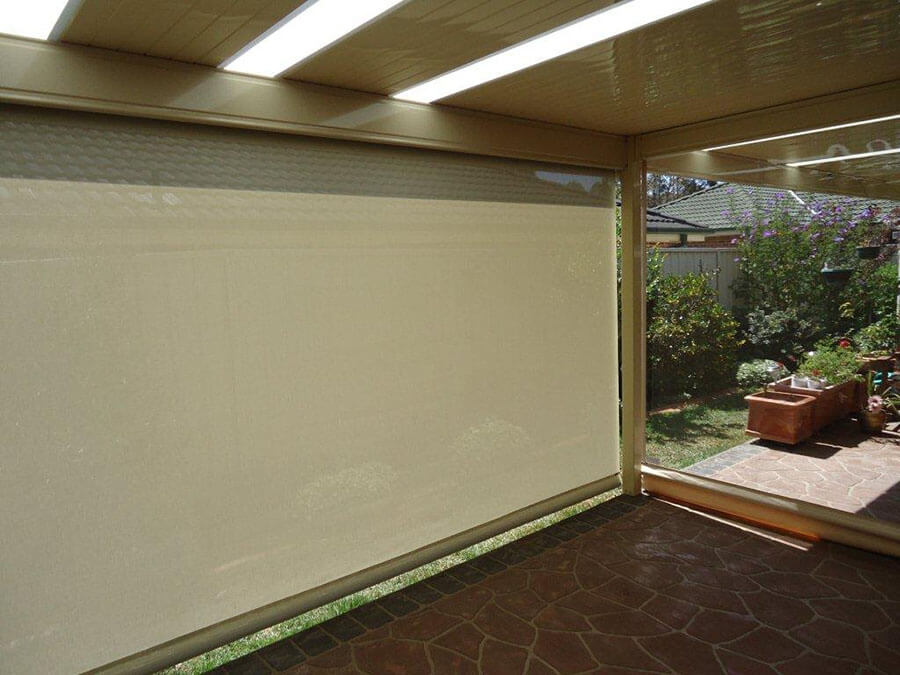 Drop outdoor blinds