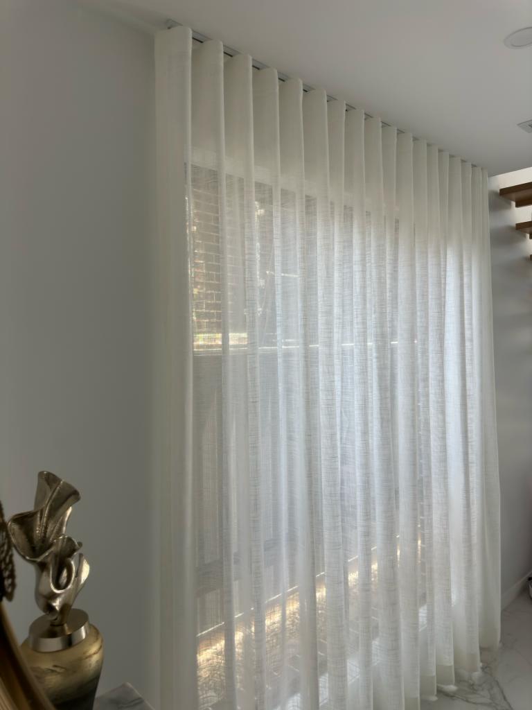 Sheer curtain