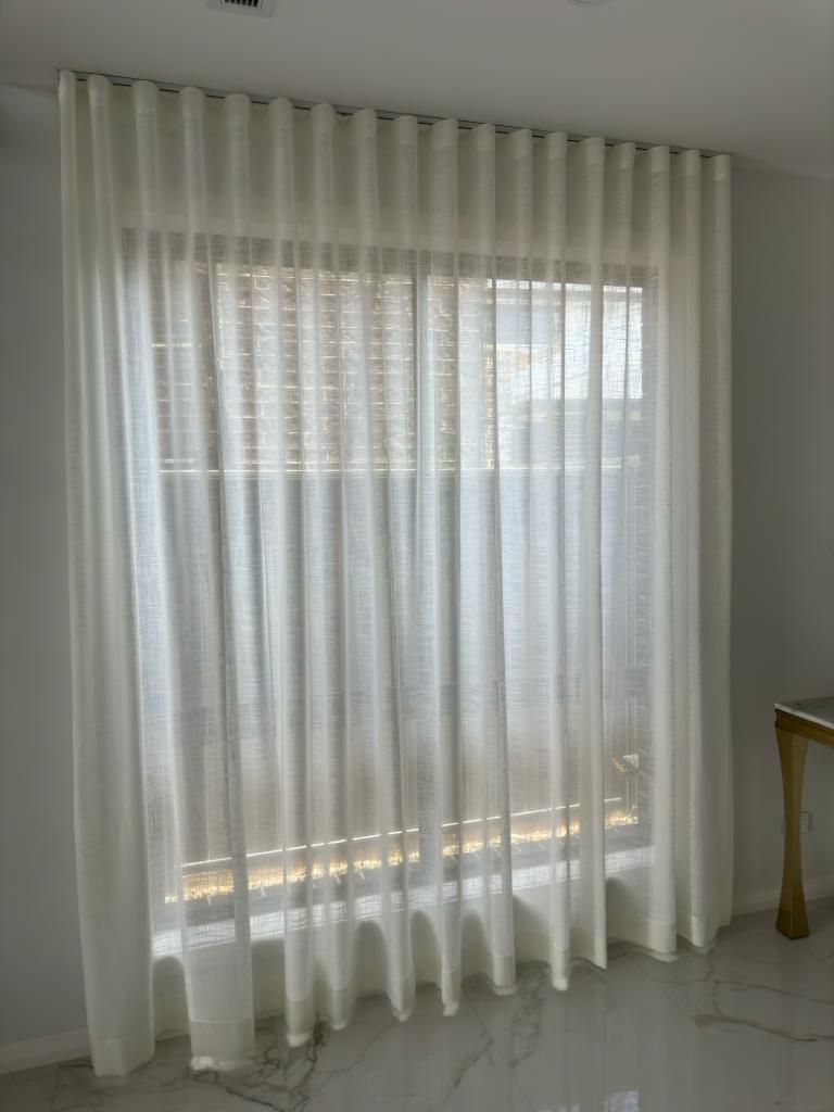 Sheer curtain